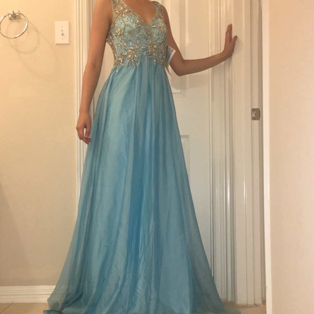 NWT Backless Full Chiffon Sequined Prom Gown - Picture 2 of 5